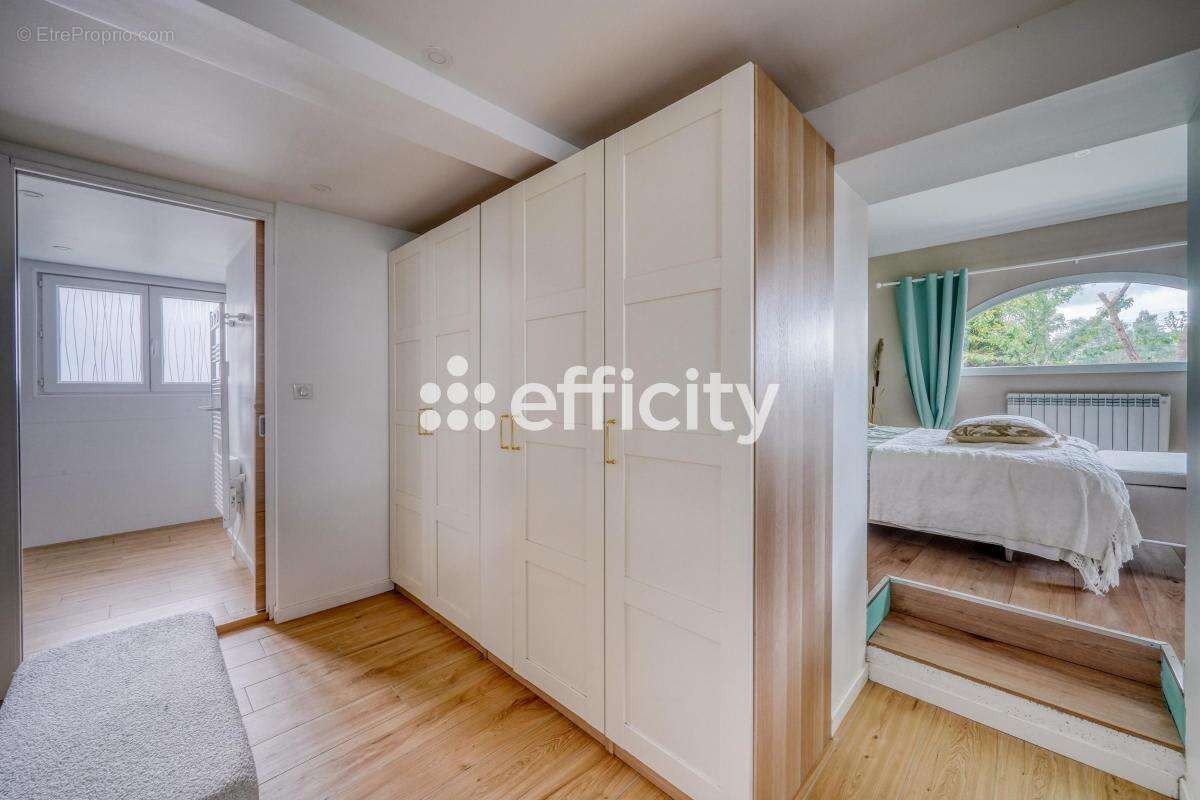 Maison à ARTIGUES-PRES-BORDEAUX