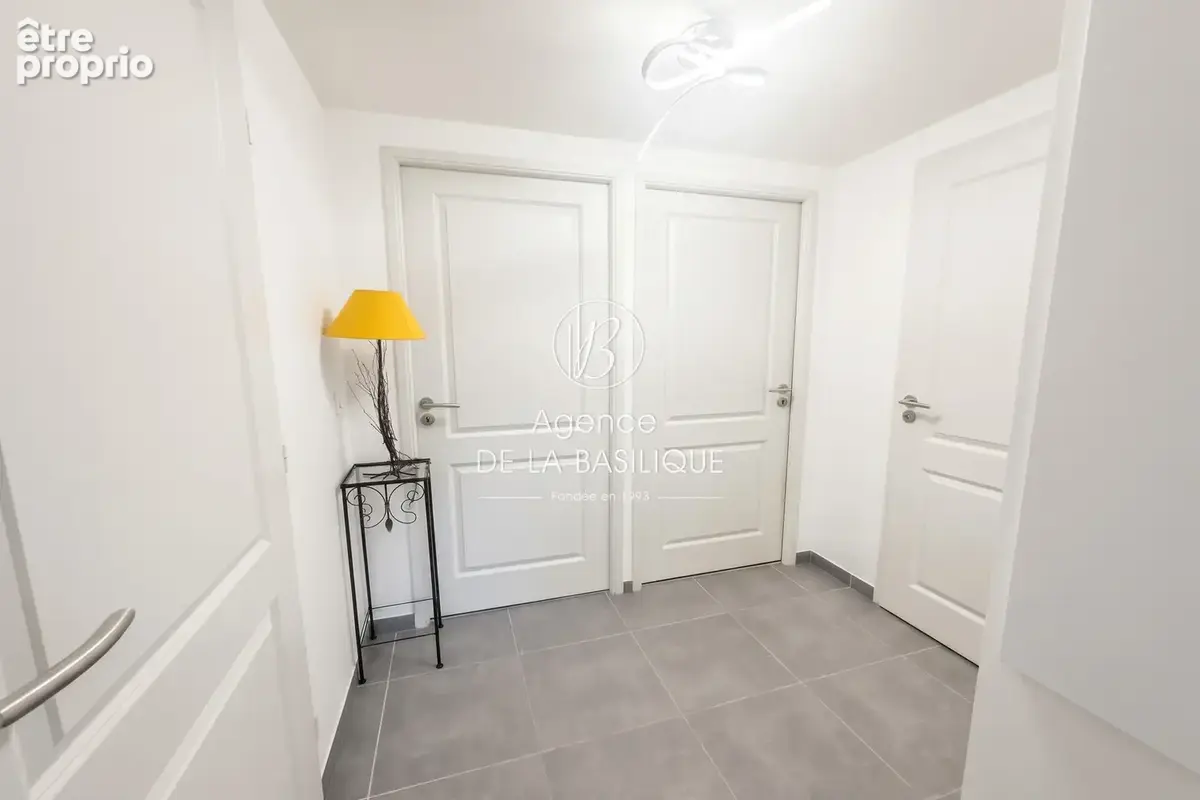 Appartement 3 pièces 60 m² à vendre à Saint-Maximin-La-Sainte-Baume (83470) - photo 9