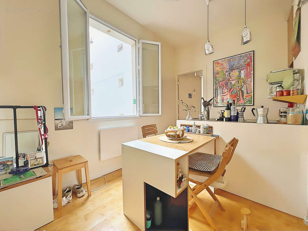 Appartement à PARIS-18E