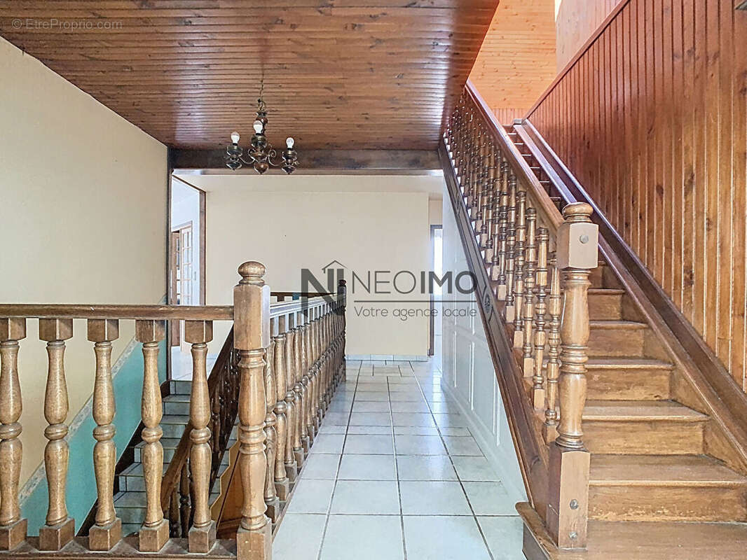 Maison à DOMBASLE-EN-XAINTOIS