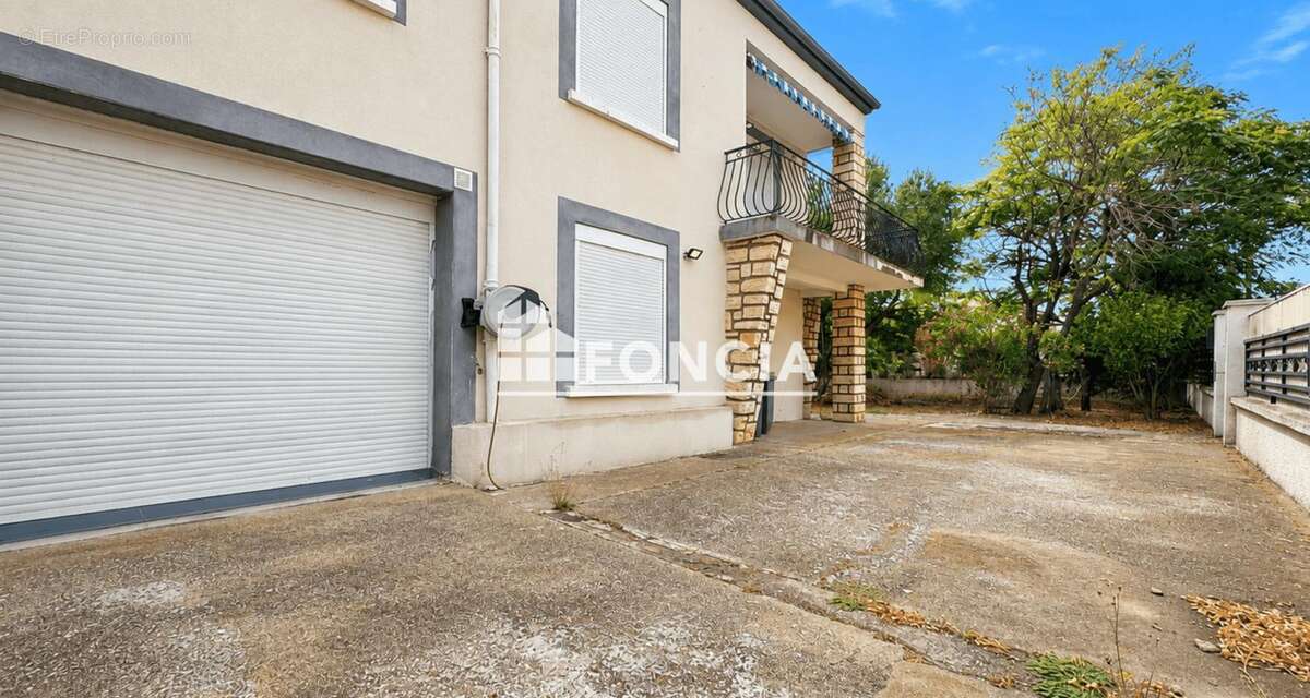 AGDE - Maison familiale – 4 pièces – Terrain de 502 m² - photo 2
