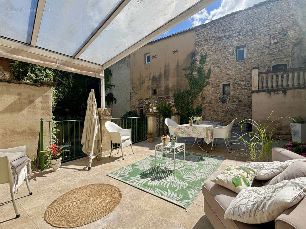 T4 Terrasse - Centre Historique APT - photo 2
