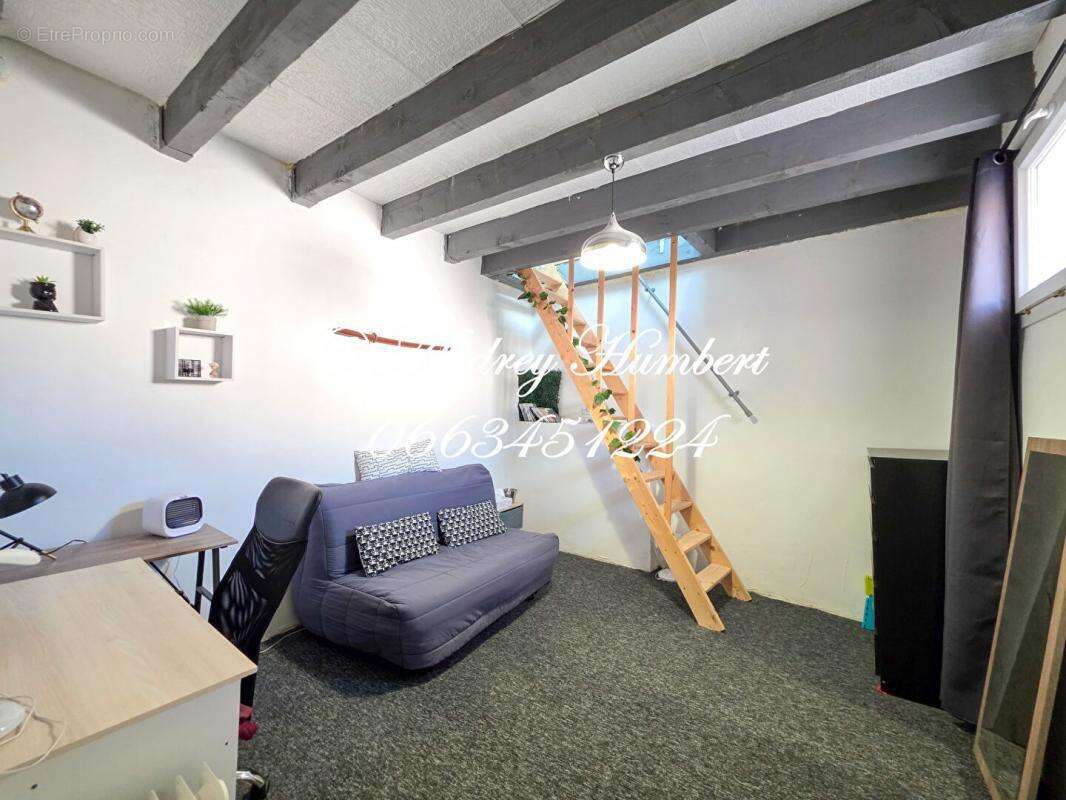 Maison à LA BASTIDE-DES-JOURDANS