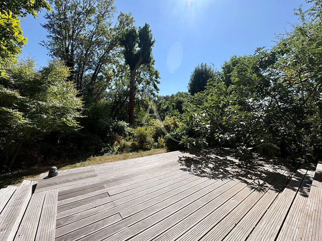 Maison Gif Sur Yvette  9 pièce(s) 183 m2 - photo 17