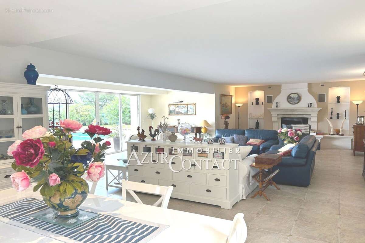 Maison à MOUANS-SARTOUX