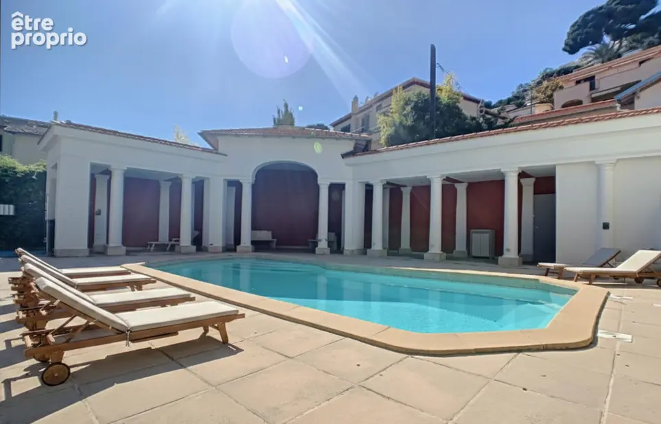Appartement à ROQUEBRUNE-CAP-MARTIN