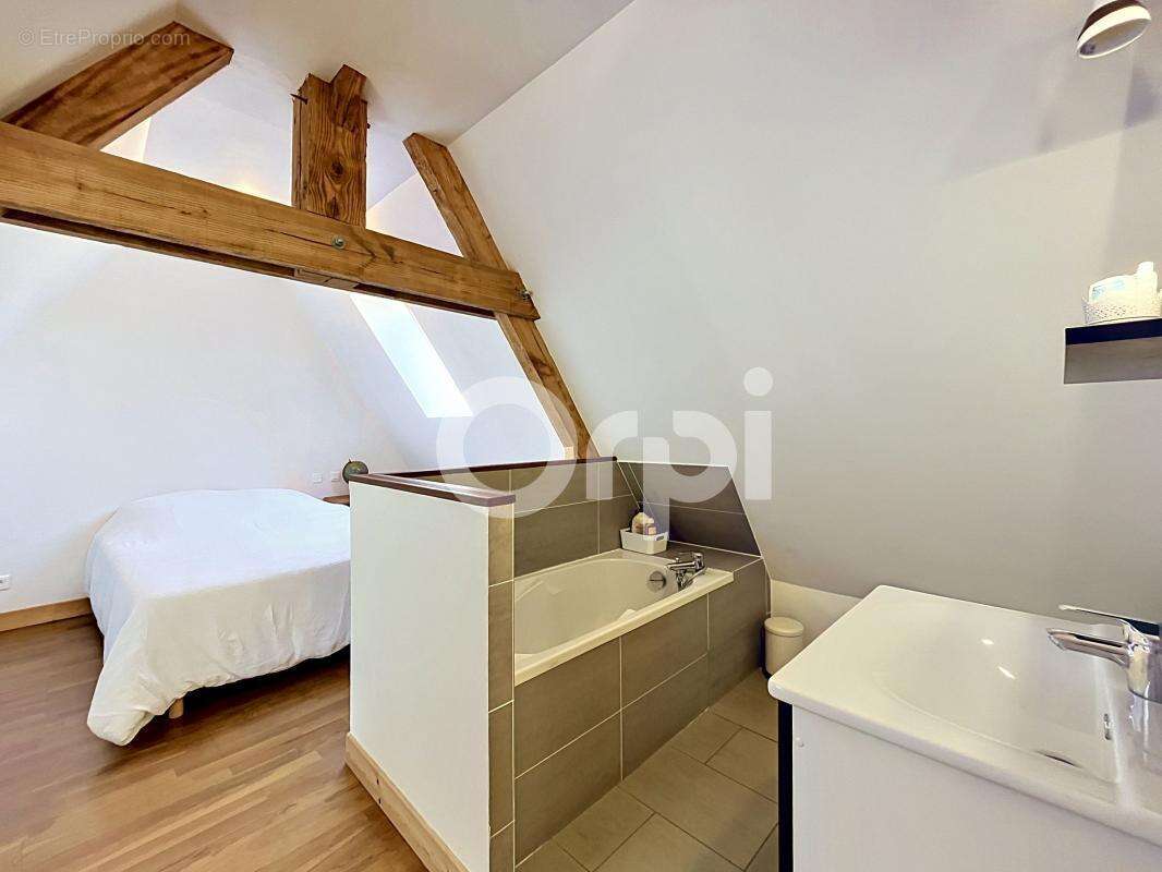 AGENCE ORPI BRIVE RD - Maison de caractère rénovée - photo 11