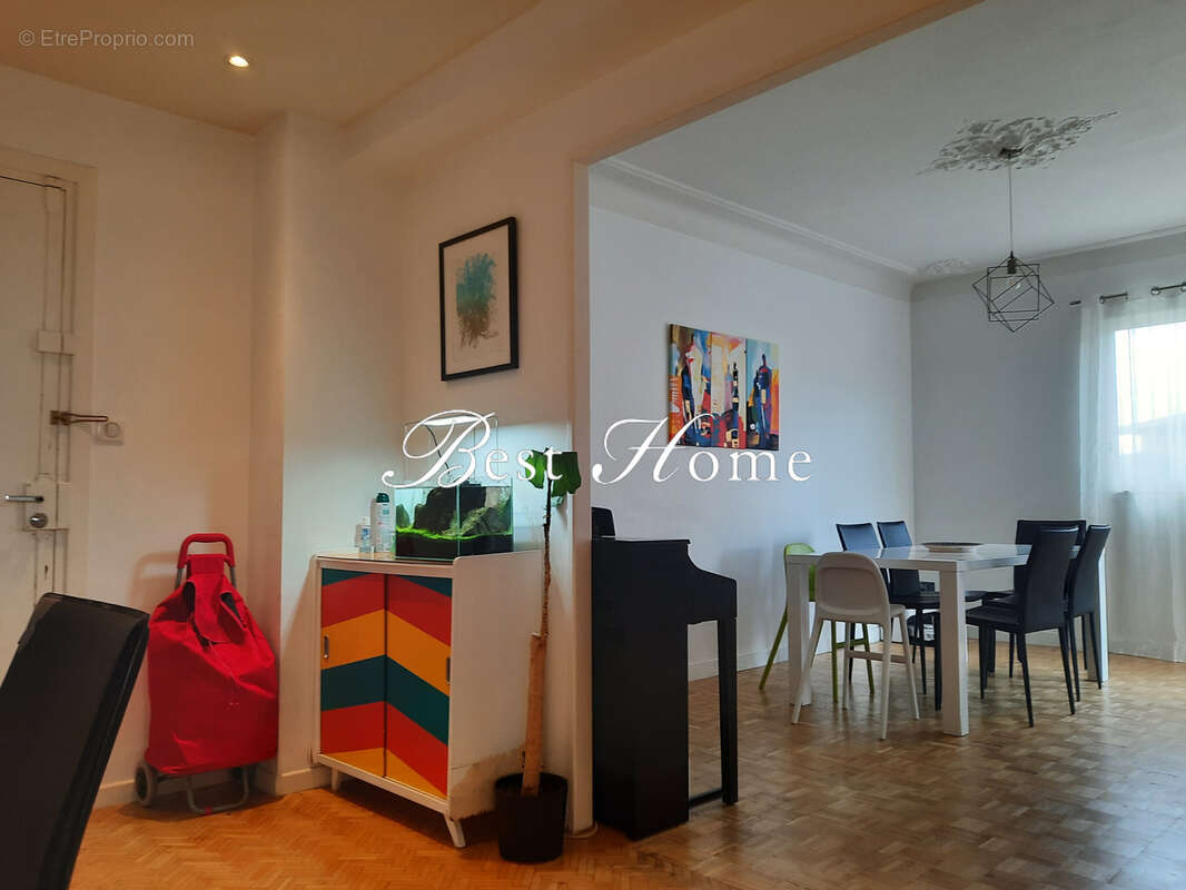Appartement à NIMES