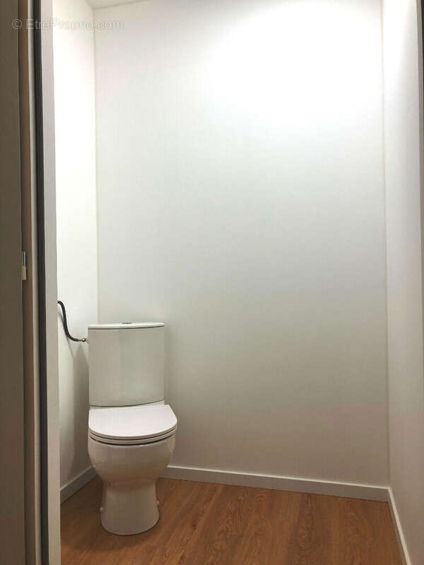 Appartement 85 m² à Coulonges-Sur-L'autize  - photo 4