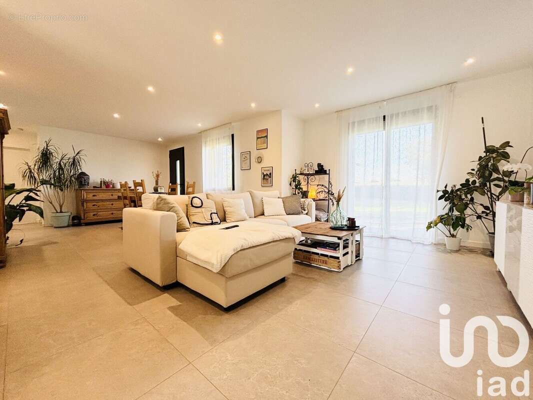 Photo 2 - Maison à LUSANGER