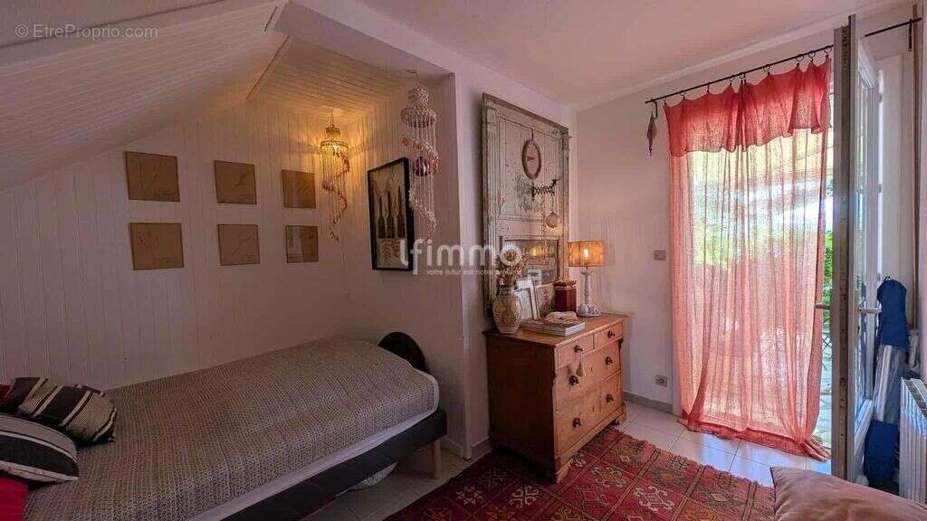 Appartement à SAINT-MARTIN-DE-RE