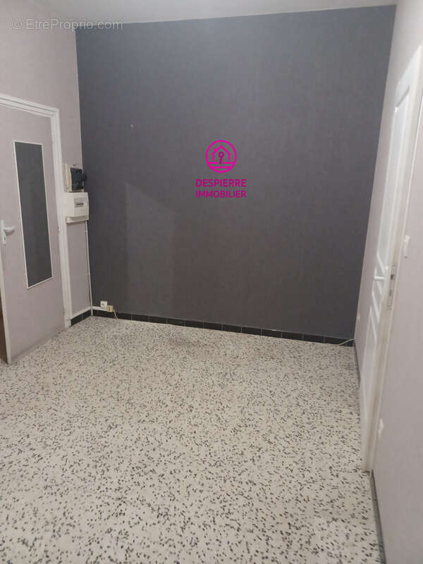 Commerce à ROUSSILLON