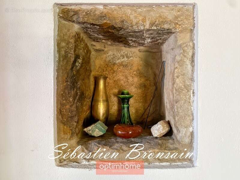 Maison à CHATEAU-CHALON