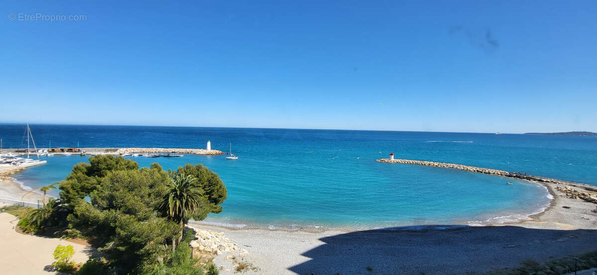 Appartement à VILLENEUVE-LOUBET