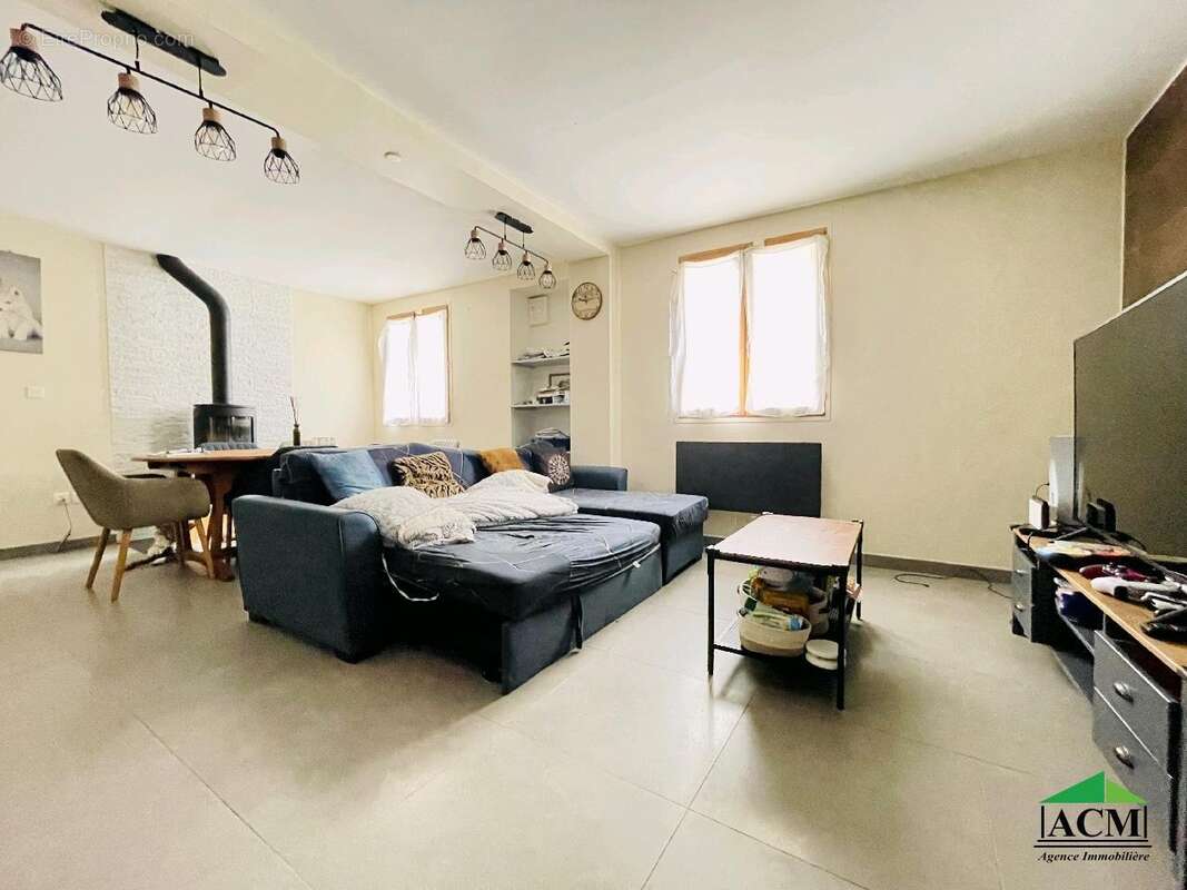 Maison à MERY-SUR-OISE