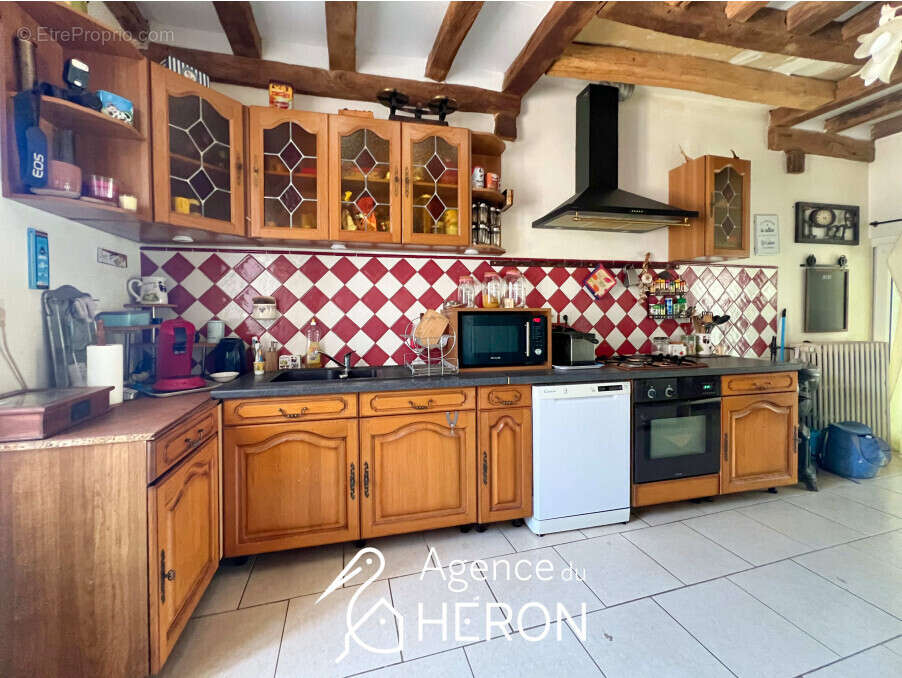 Maison à BROMEILLES