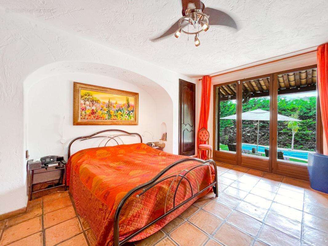 Maison à LA COLLE-SUR-LOUP