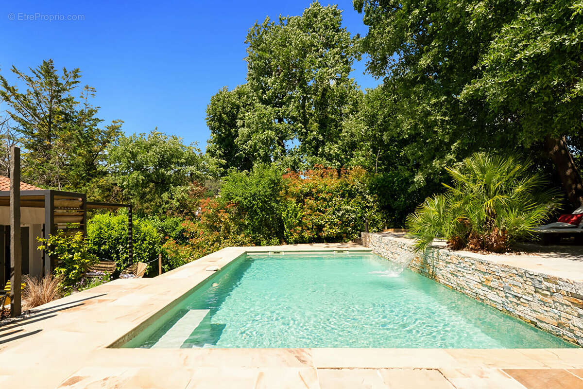 Maison à BOUC-BEL-AIR