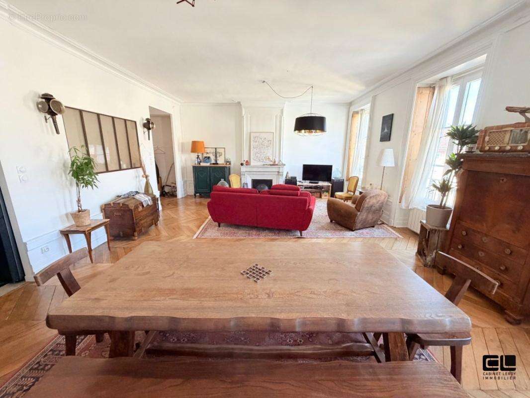 Appartement à LYON-9E