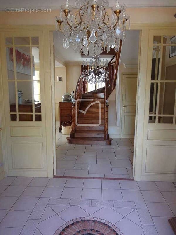 Maison à OBJAT
