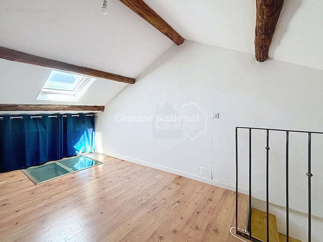 Maison à L&#039;ISLE-SUR-LA-SORGUE