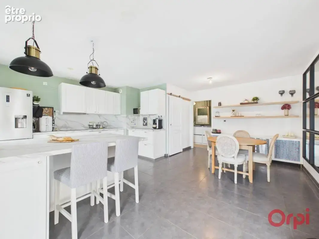 Appartement À Vendre - photo 7