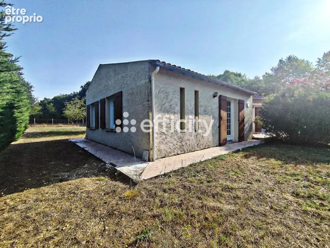 Maison 4 pièces 120 m² à vendre à Fontcouverte (17100) - photo 3