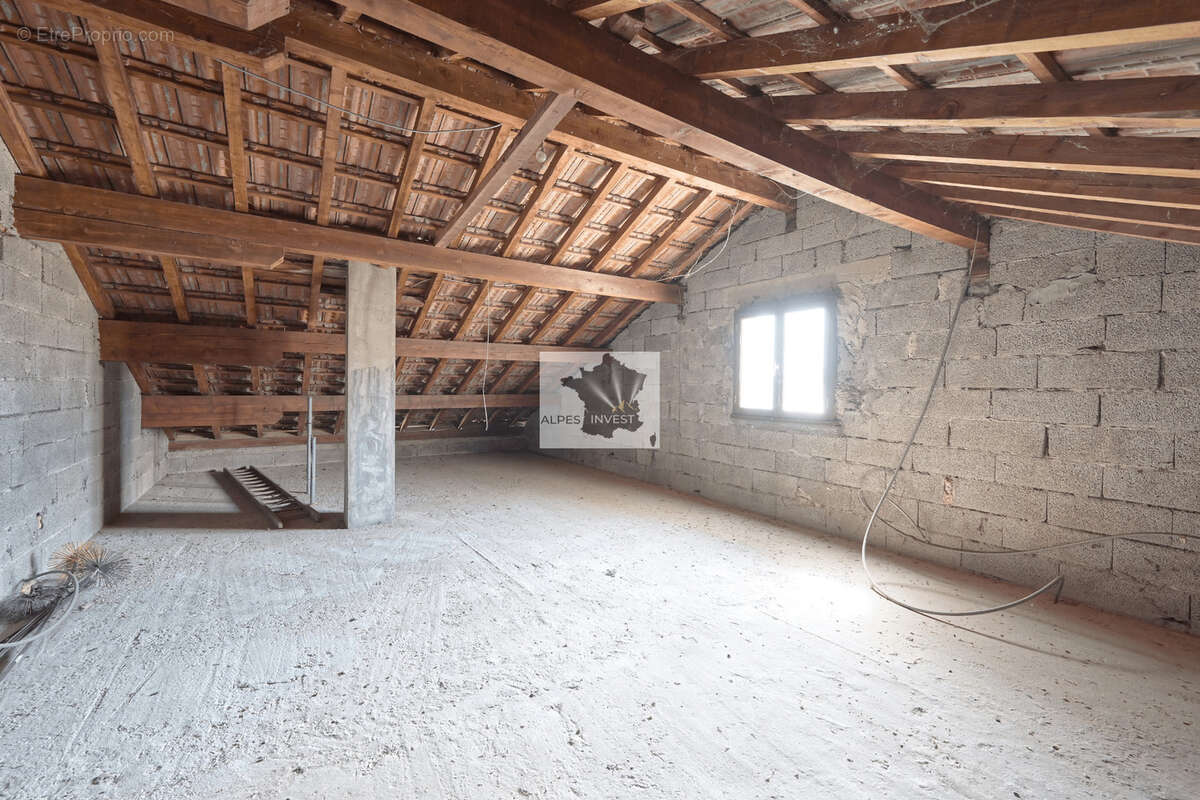 Maison à LE CHEYLAS