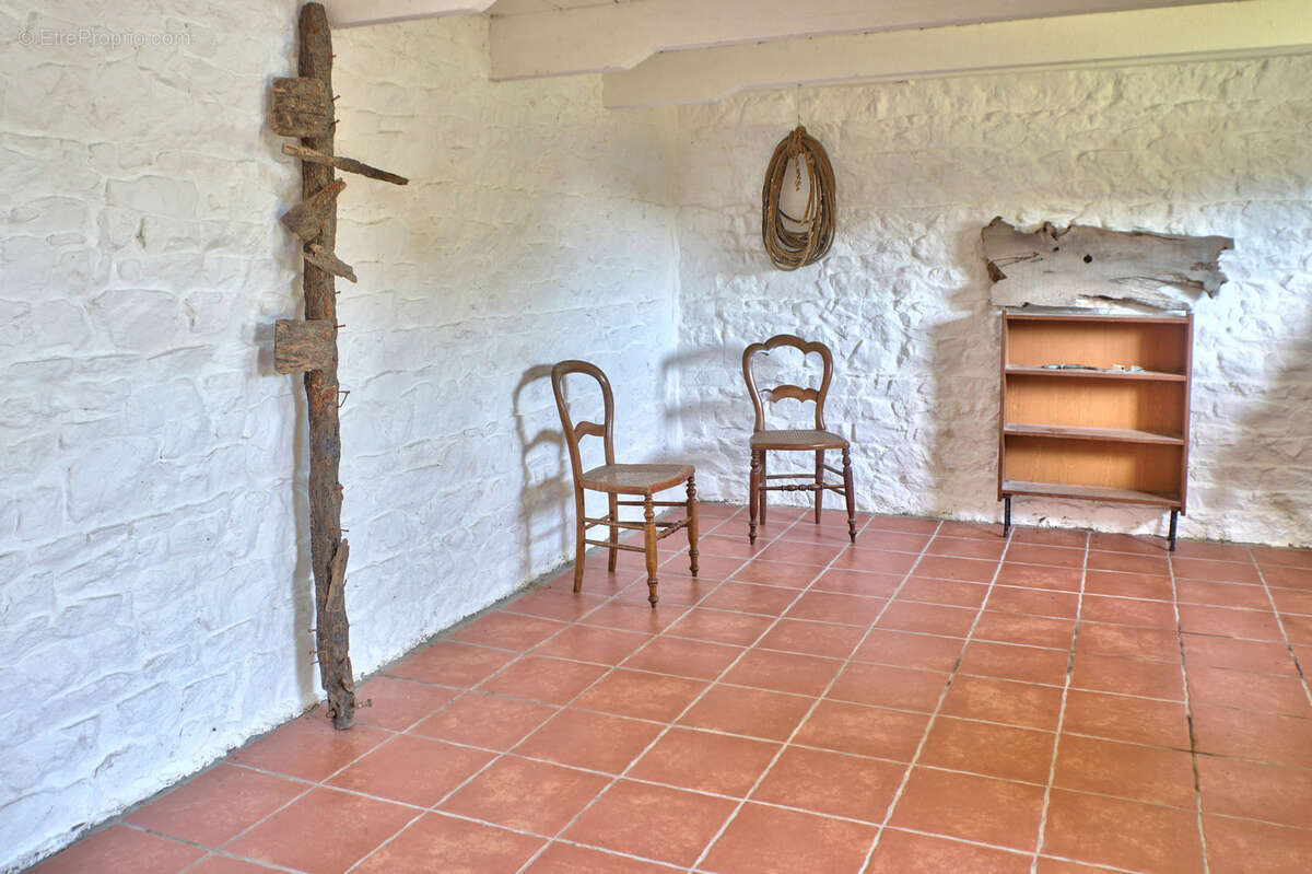 Maison à PLOURIVO