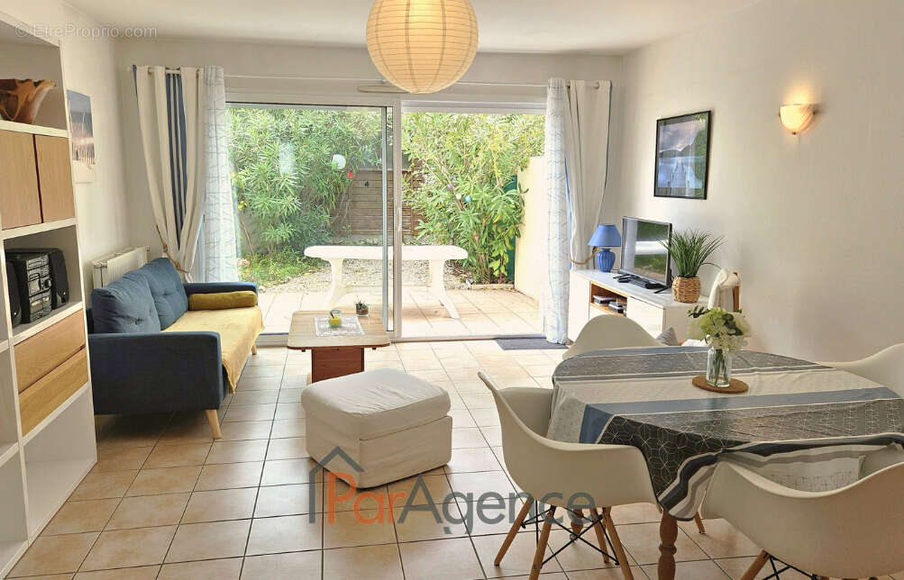 Maison à VAUX-SUR-MER