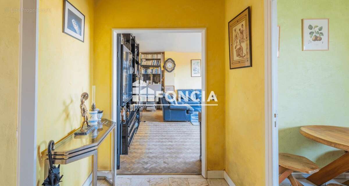 Appartement à VERSAILLES