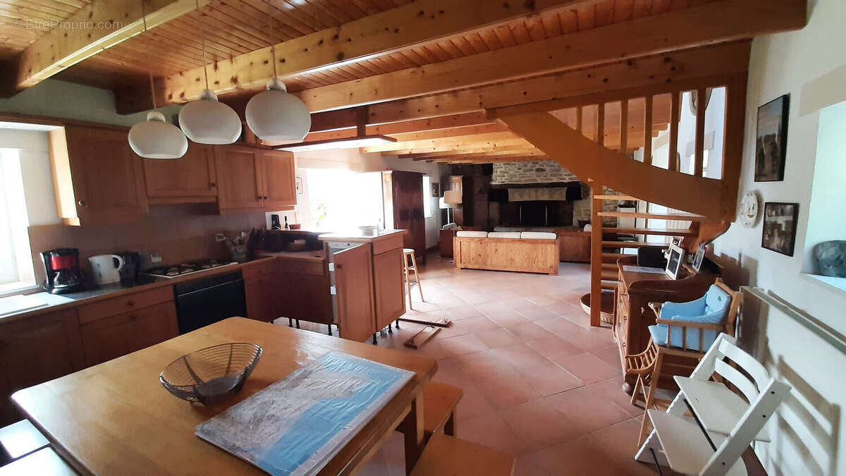 Maison à PLONEOUR-LANVERN