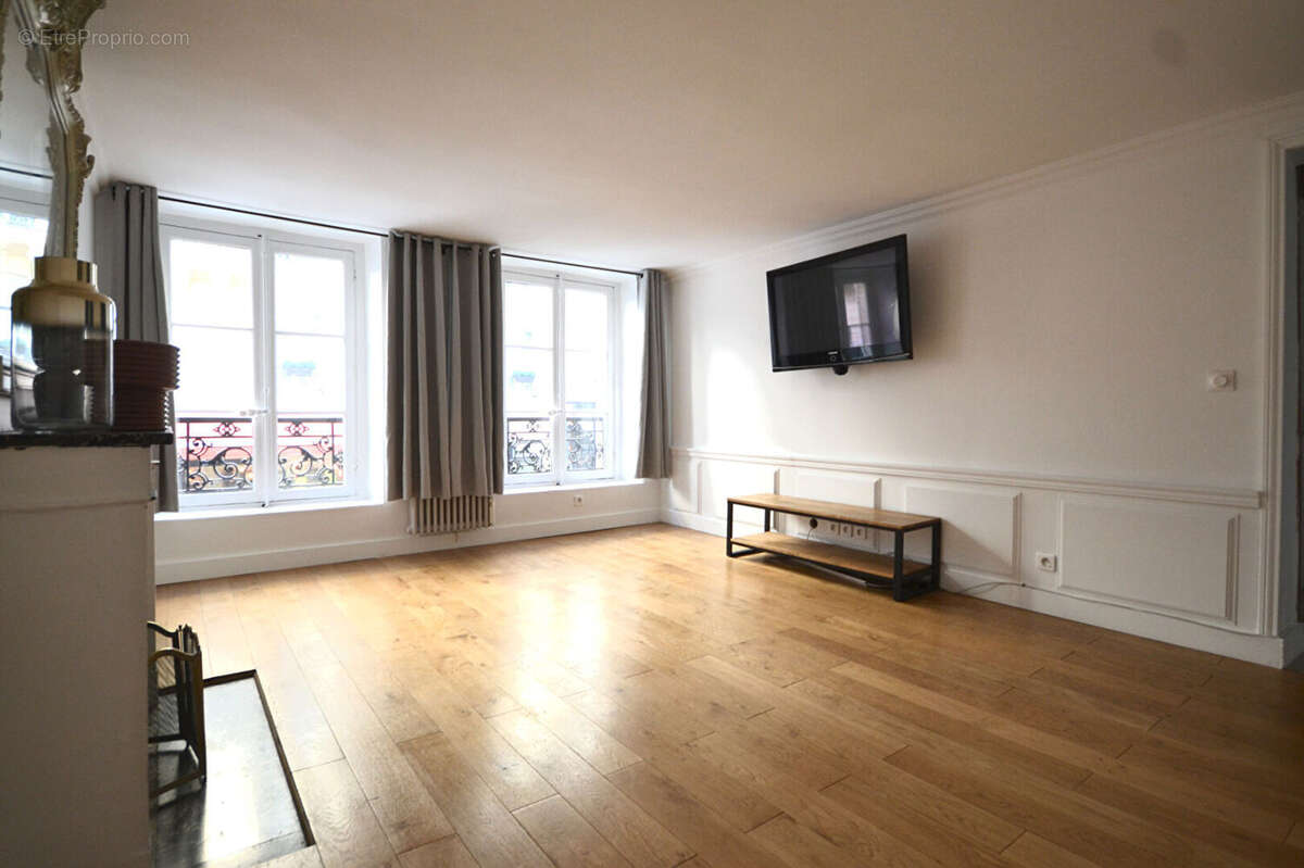 Appartement à PARIS-9E