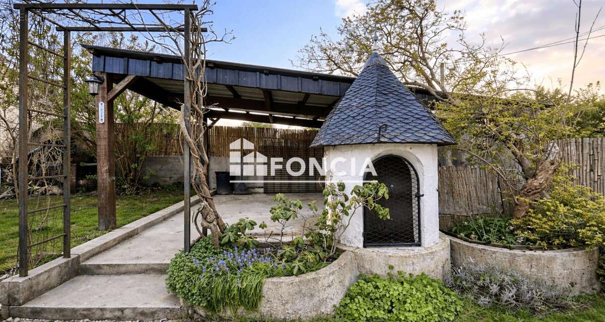 Maison à GENILLE