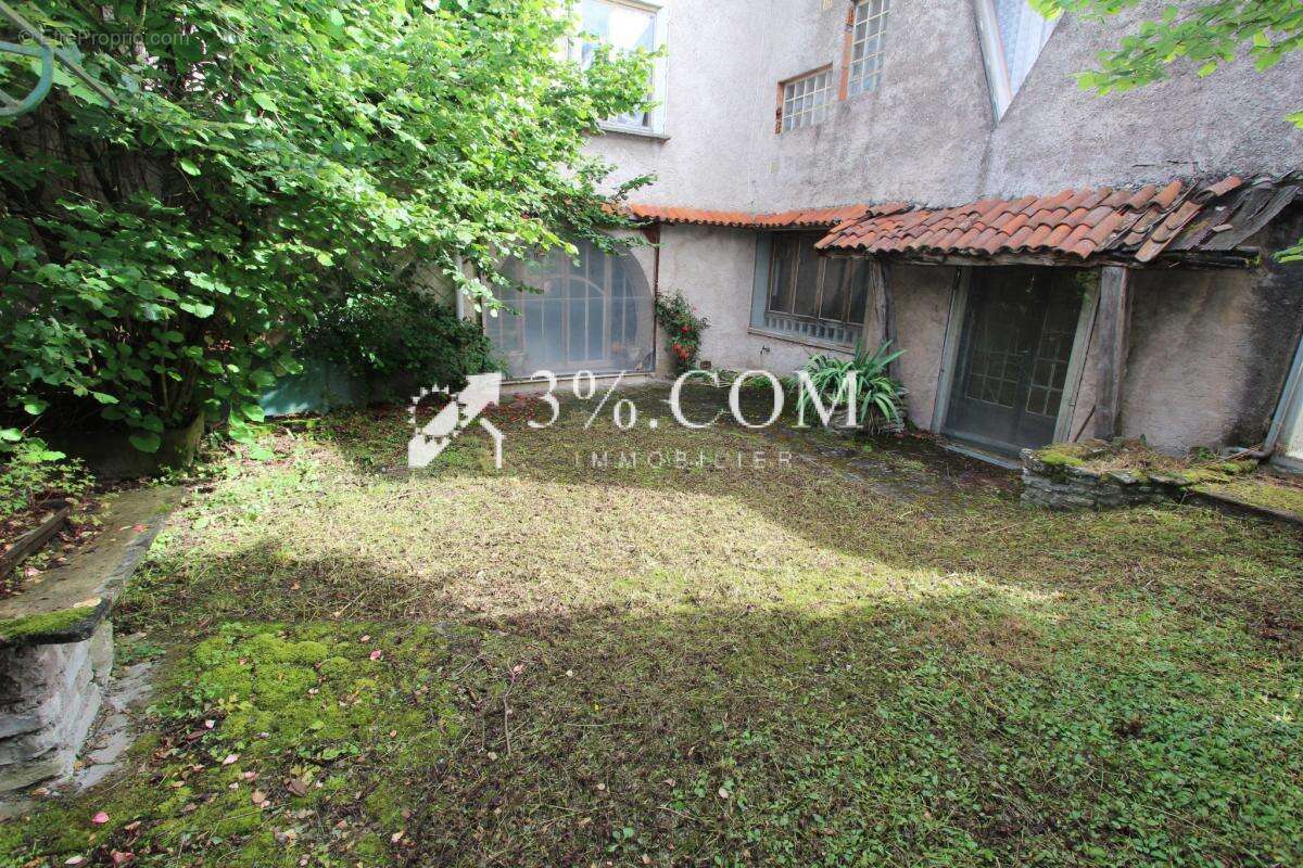 Maison 8 pièces 269 m2 - 6 chambres - Hangar - Jardin - photo 11