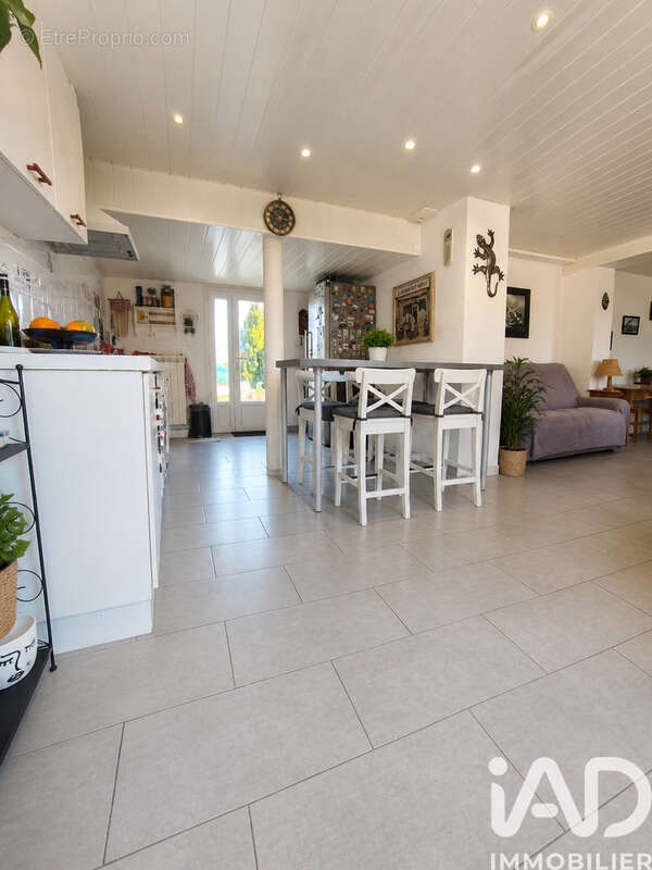 Photo 3 - Maison à CHATENOY-LE-ROYAL