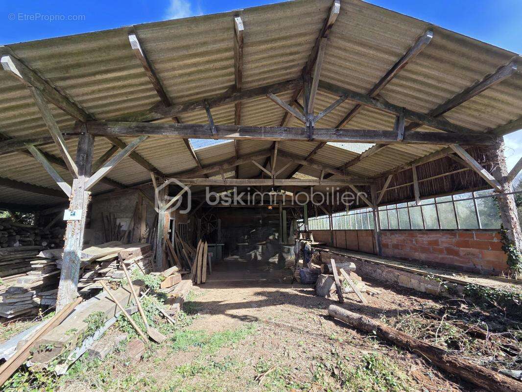 Ensemble immobilier à fort potentiel – calme, verdure et multiples dépendances - photo 24