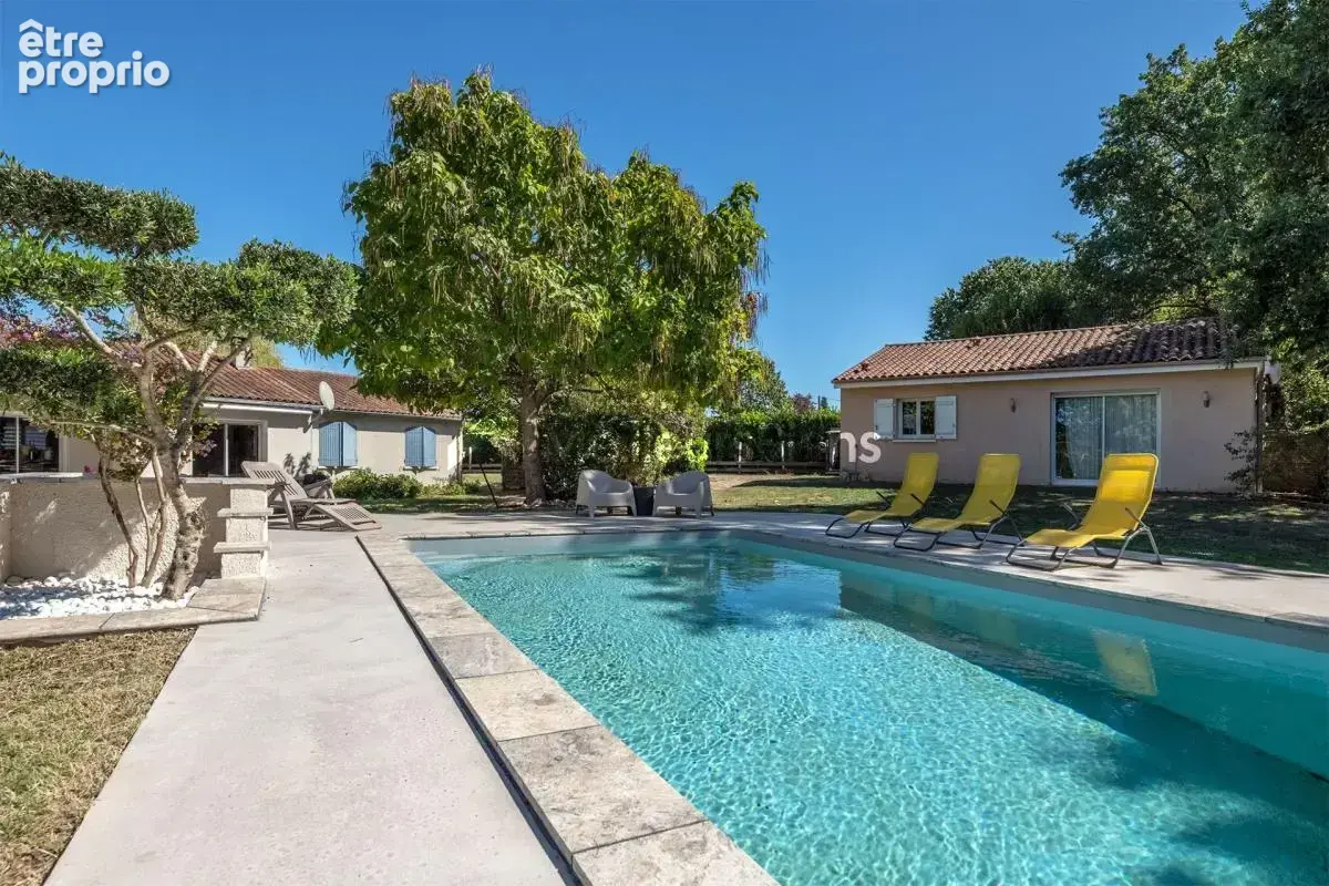 Ensemble Immobilier de 2 maisons - 145m² - piscine - photo 1