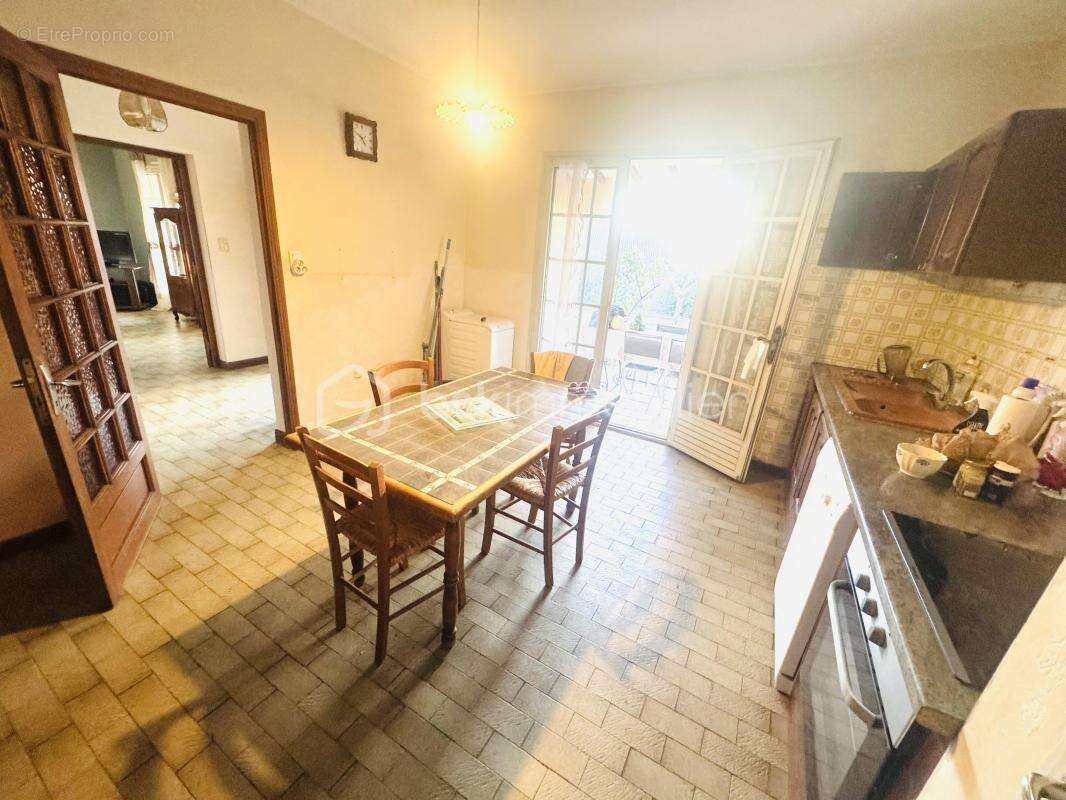 Maison à LIGNAN-SUR-ORB