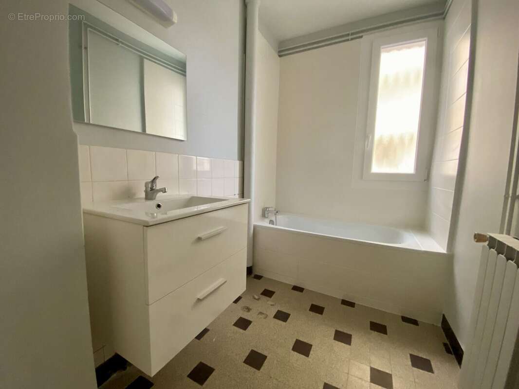 Appartement à ROMANS-SUR-ISERE