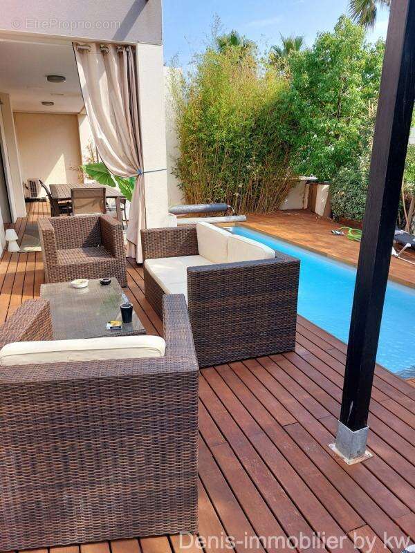 Maison à VILLENEUVE-DE-LA-RAHO