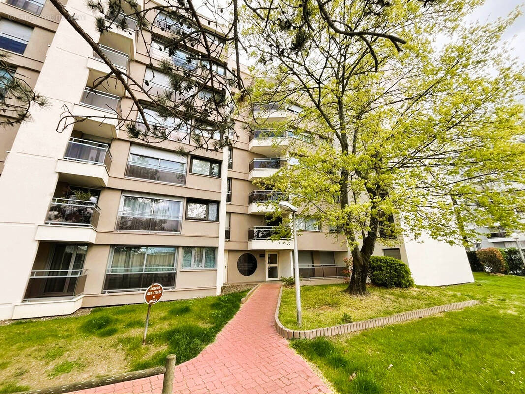 Appartement à SAINT-LEU-LA-FORET