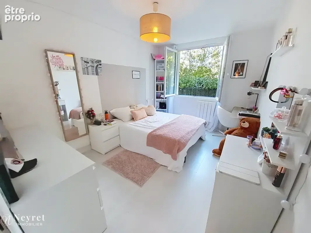 Coup de cœur assuré sur ce   T4 en Rez-de-jardin de 95,27 m2 avec cagibi et 180 m2 d'extérieur - photo 9