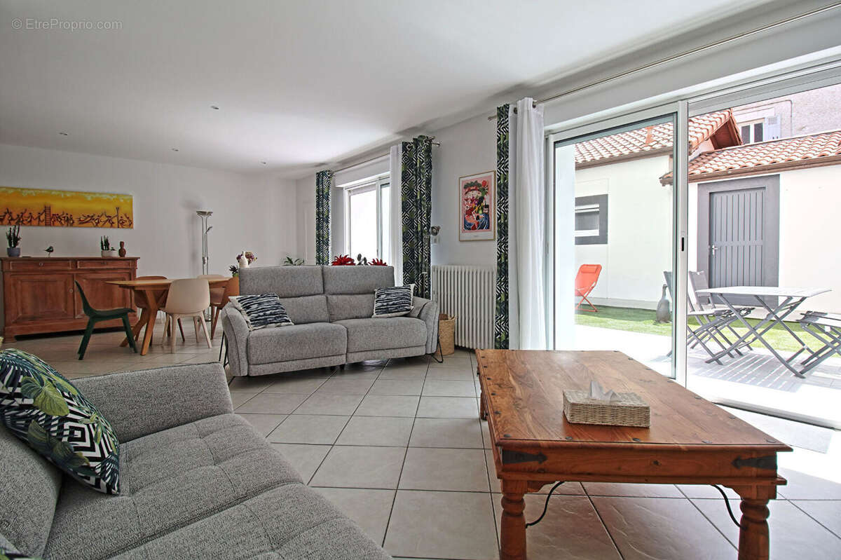 Maison Dax - 8 chambres + dépendance - photo 2