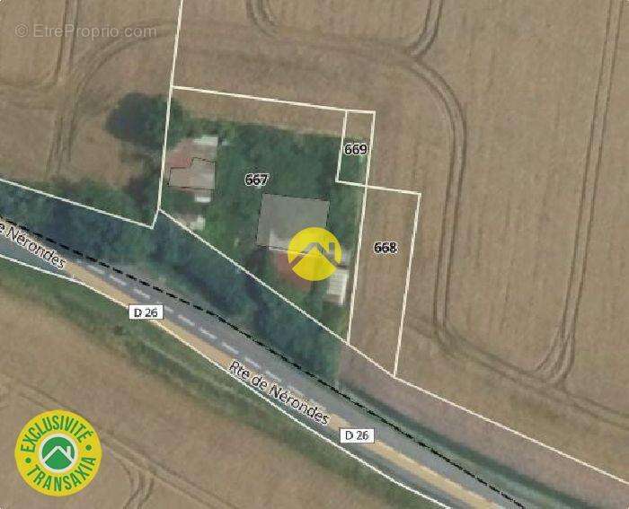 Terrain à MENETOU-COUTURE