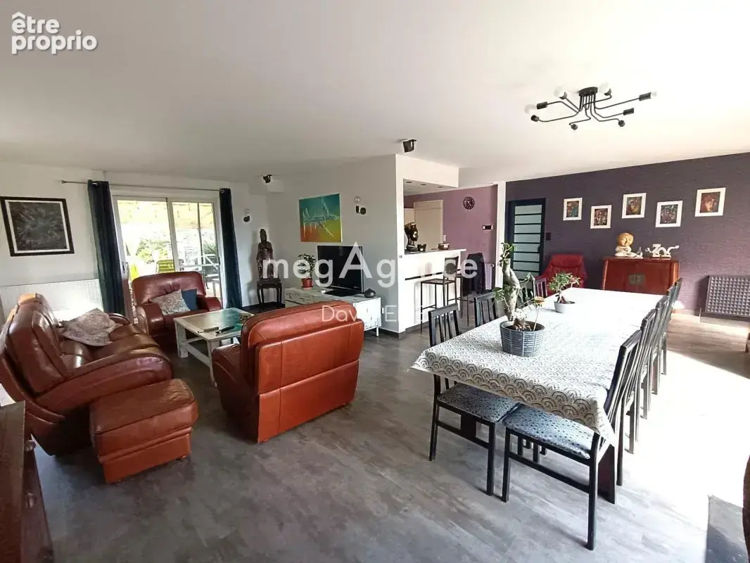 9 Pièces, 166 m2, 6 chambres, Piscine, ST CHRISTOPHE DU LIGNERON - photo 9
