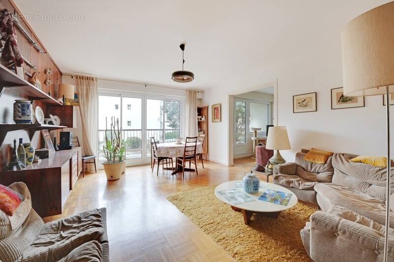 Appartement à BURES-SUR-YVETTE