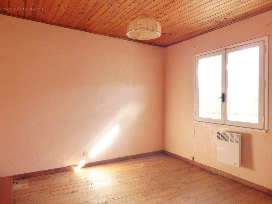 Maison à SAINT-ETIENNE-D'ALBAGNAN