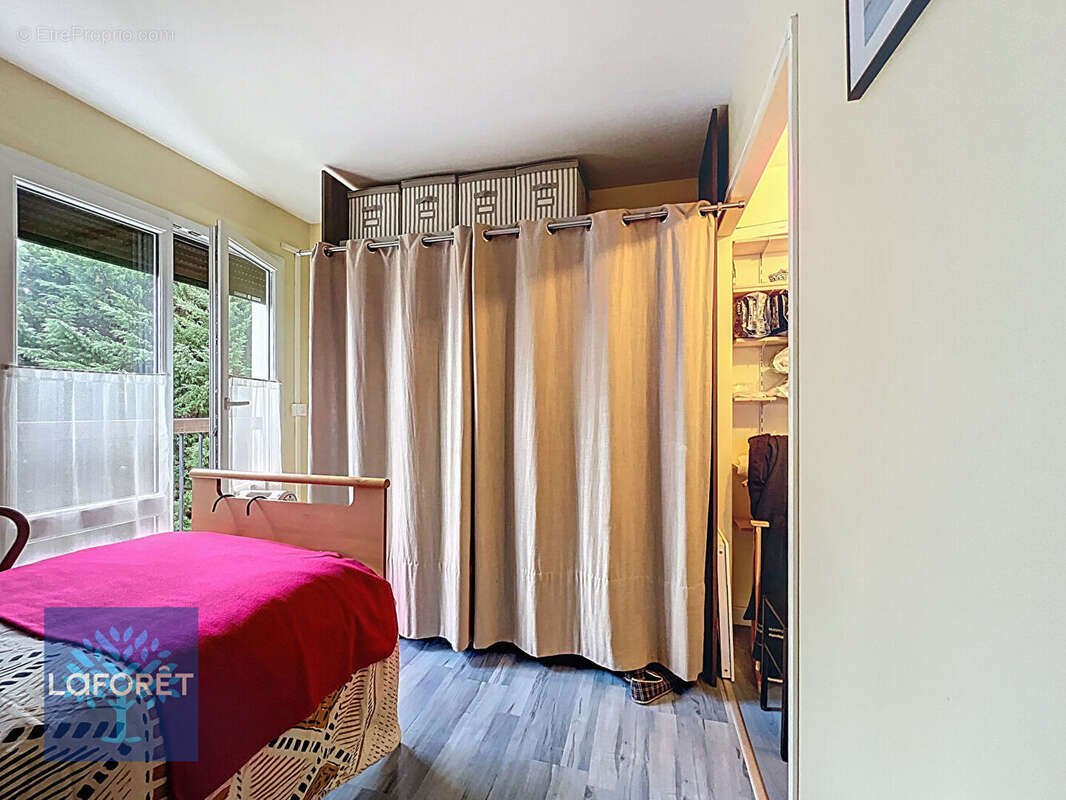 Appartement à MENNECY