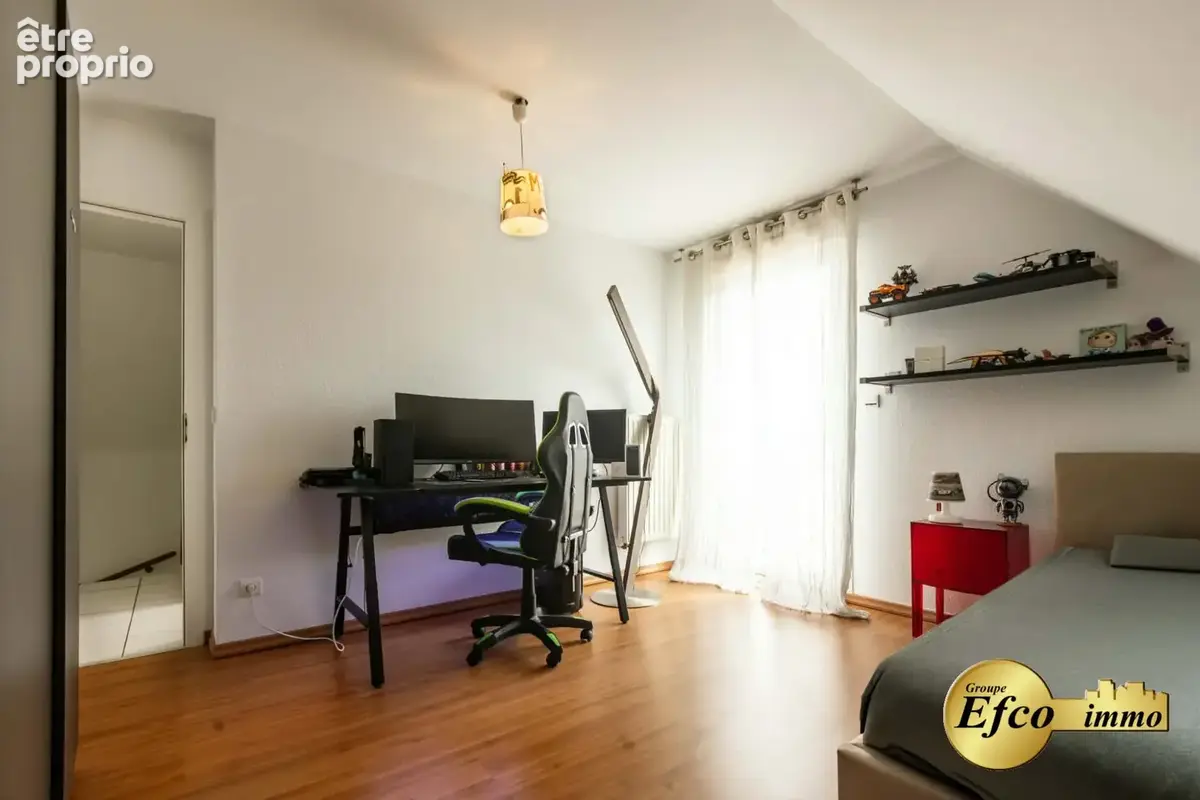 Maison 4 pièces 99 m² à vendre à Saint-Louis (68300) - photo 6